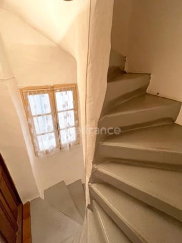 Maison de ville à vendre 5 pièces 104m2 4 chambres centre historique FORCALQUIER (04)