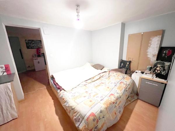 Maison de ville à vendre 5 pièces 104m2 4 chambres centre historique FORCALQUIER (04)