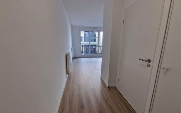 Appartement à louer    1 pièce •  Chambourcy