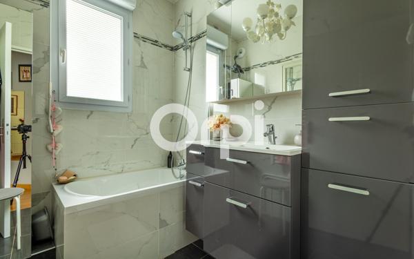 Appartement à vendre    4 pièces •  Le Raincy