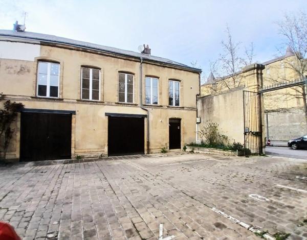 Maison 3 chambres, garage en plein centre ville