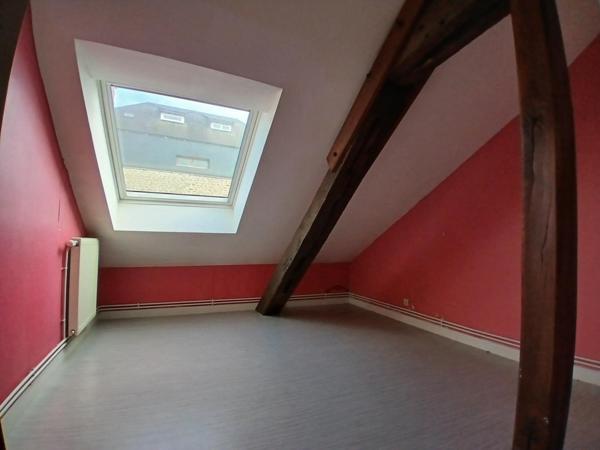 Maison 3 chambres, garage en plein centre ville