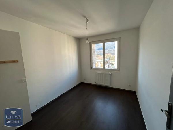 Appartement à louer 4 pièces 68.34m² Grenoble (38000)