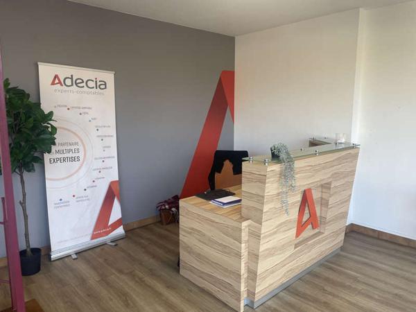 MONTAIGU-VENDEE / Location Local professionnel 315 m²