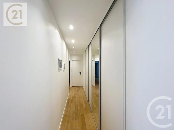 Appartement F5 à vendre  5 pièces - 101,03 m 2   ST CLOUD  - 92