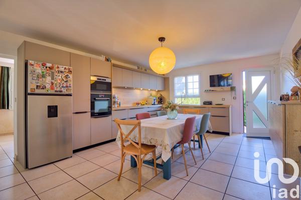 Maison traditionnelle 4 pièces de 149 m² à Sérignan (34410)