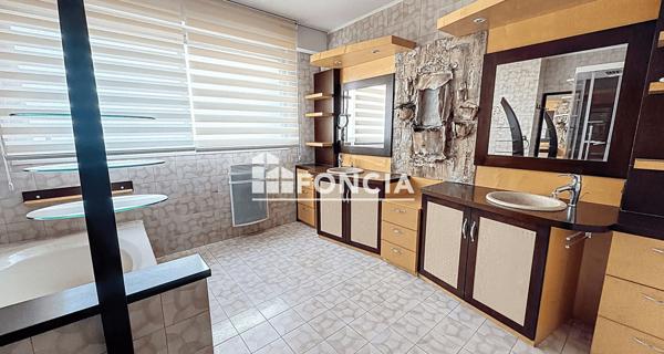 À vendre Maison 6 pièces 207 m² - Flers 61100