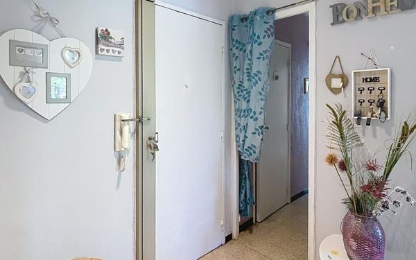 Appartement à vendre    3 pièces • 61 m2 Marseille 12