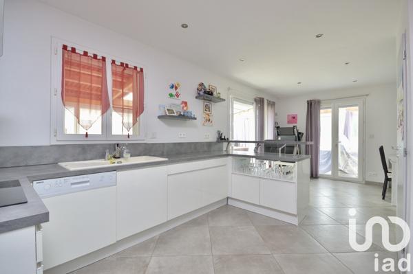 Maison 4 pièces de 103 m² à Ginestas (11120)