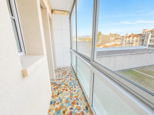 Appartement 8 pièce(s) 4 chambre(s) 165 m²