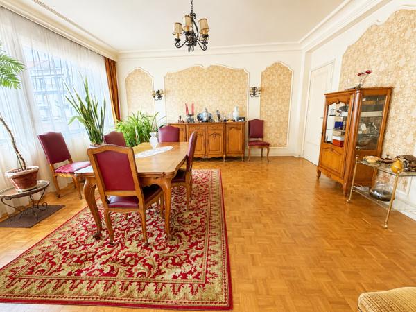 Appartement 8 pièce(s) 4 chambre(s) 165 m²