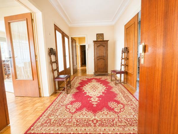 Appartement 8 pièce(s) 4 chambre(s) 165 m²