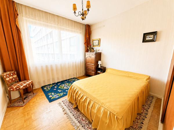 Appartement 8 pièce(s) 4 chambre(s) 165 m²