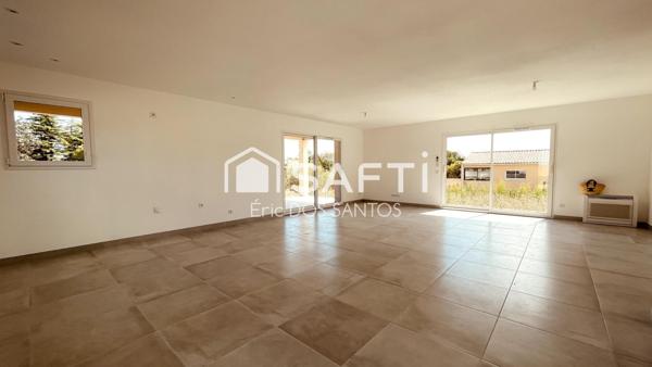 Maison neuve DPE A avec 3 chambres, terrain 1 200 m² et garages, à deux pas des grands axes