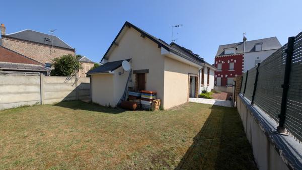 Le Crotoy (80550) Maison indépendante au cœur du Crotoy avec jardin, terrasse et garage.