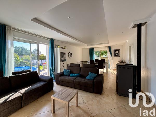 Maison à vendre 5 pièces 123 m² Semussac