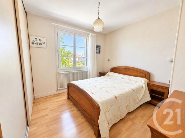 Maison à vendre  4 pièces - 102,27 m 2   VARENNES VAUZELLES  - 58