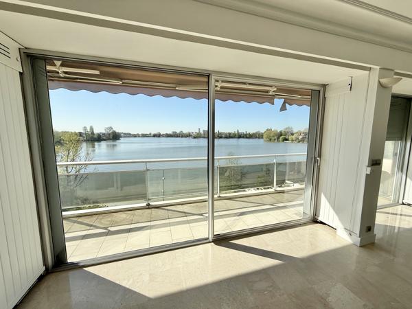 Appartement F6 de standing avec vue exceptionnelle sur le lac