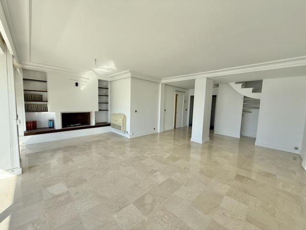 Appartement F6 de standing avec vue exceptionnelle sur le lac