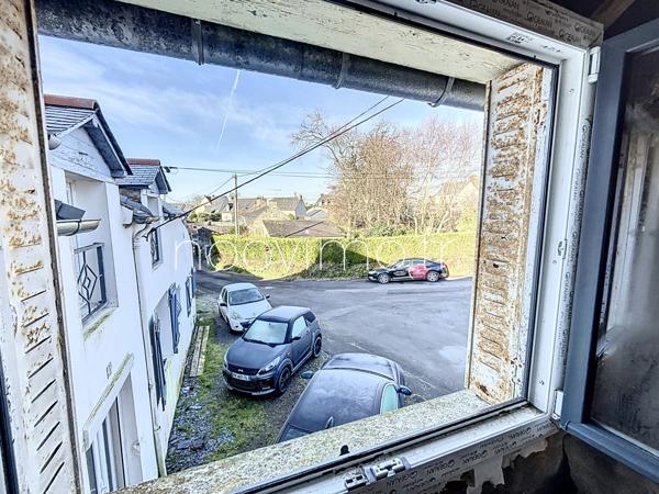 Maison pierres et ardoises à rénover