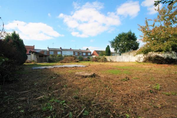 TERRAIN CONSTRUCTIBLE