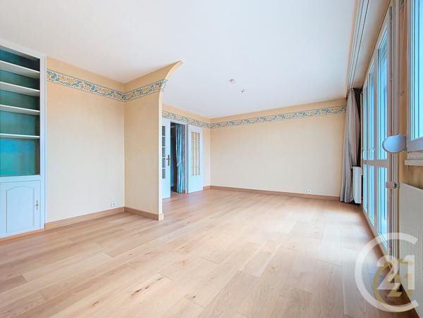 Appartement F4 à vendre  4 pièces - 75,94 m2 AUDINCOURT - 25