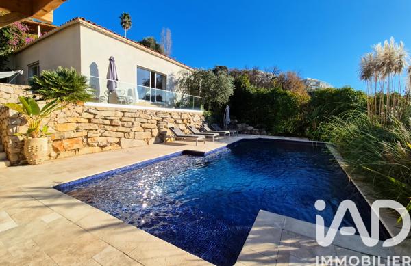 Maison à vendre 6 pièces 181 m² Nice