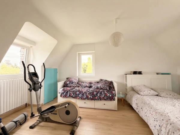 Charme Néo-Breton et Nature : Maison Familiale de 5 Chambres sur 8 000 m²