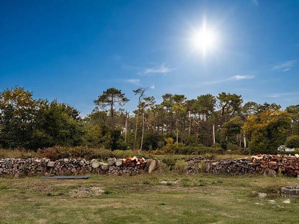 Charme Néo-Breton et Nature : Maison Familiale de 5 Chambres sur 8 000 m²