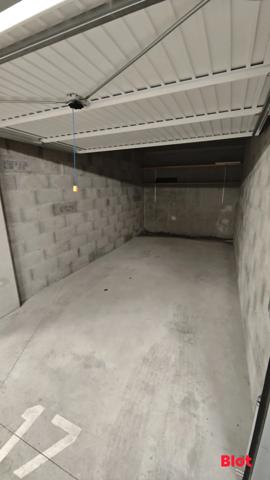 Parking 12m²