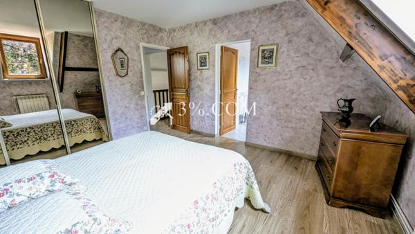 Maison 5 pièce(s) 4 chambre(s) 147 m²