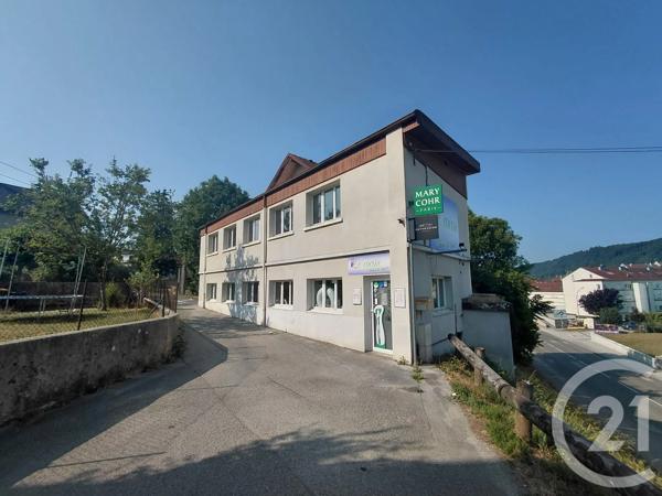 Immeuble à vendre  460 m 2   MORTEAU  - 25