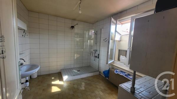 Immeuble à vendre  460 m 2   MORTEAU  - 25