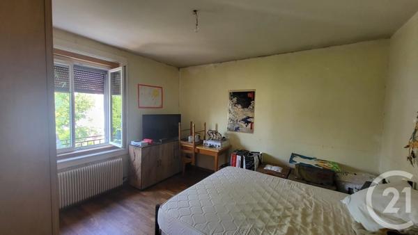 Immeuble à vendre  460 m 2   MORTEAU  - 25