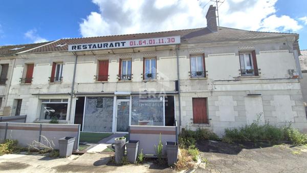 Local commercial de 118 m² avec 2 appartements