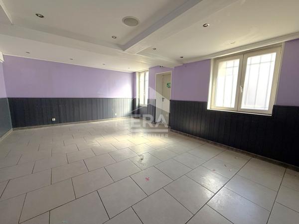 Local commercial de 118 m² avec 2 appartements