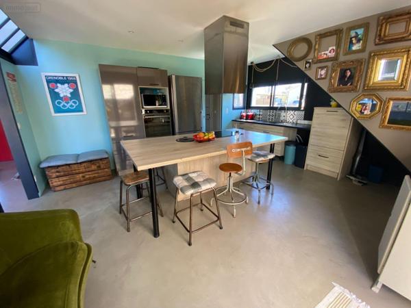 Maison individuelle à vendre à Saint-Médard-en-Jalles en Gironde (33160), ref : 032/1611   
Corbiac