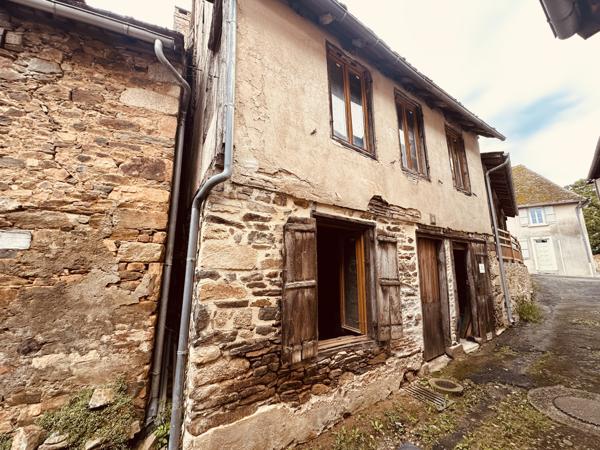 Maison
         5 pièces
        - 140 m² 35 900 € *