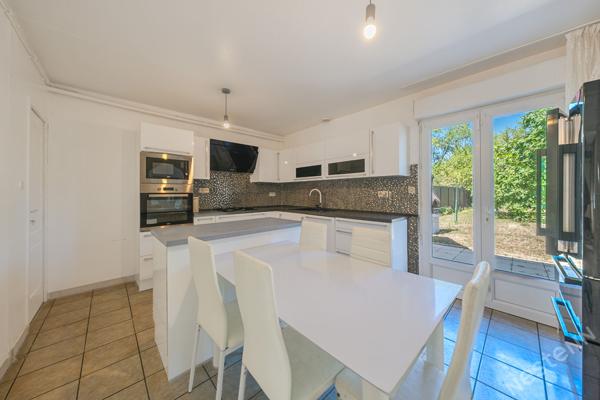 Maison avec jardin, 4 chambres, Chalon Sur Saône, 112 m2