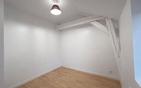 Appartement à louer    3 pièces •  Soissons