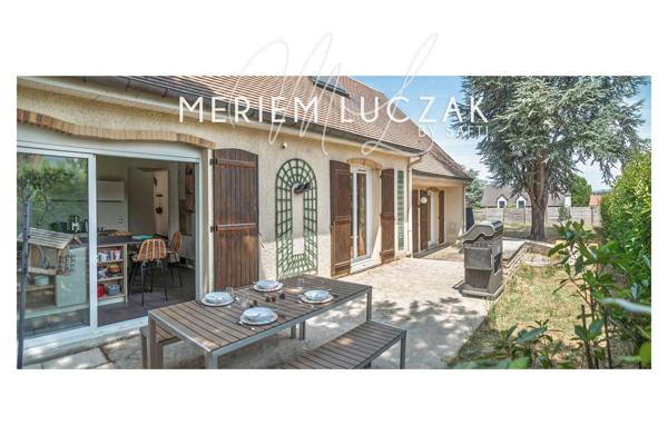 CHAMBOURCY  – Belle maison familiale de 204 m² sur grand terrain arboré