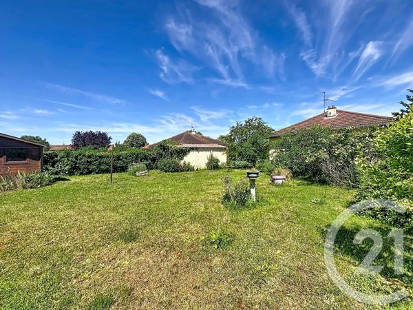 Maison à vendre  5 pièces - 103 m 2   CHATENOY LE ROYAL  - 71