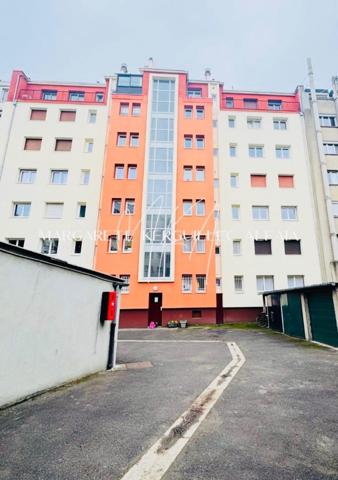 Appartement de 3 pièces, 2 chambres avec balcon, cave et box fermé