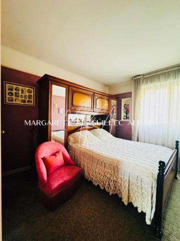 Appartement de 3 pièces, 2 chambres avec balcon, cave et box fermé