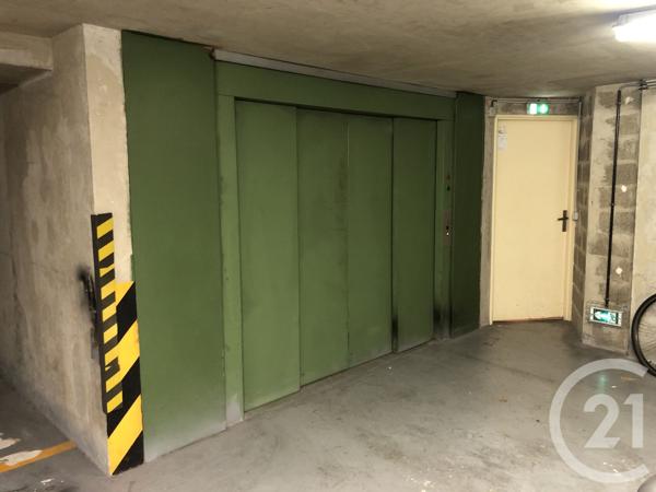 Parking à vendre  12,60 m2 PARIS - 75015