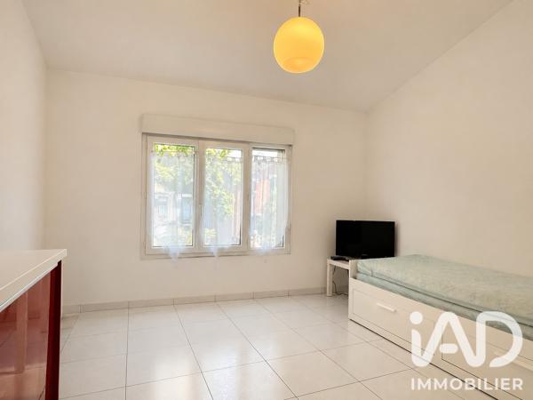 Immeuble à vendre 463,6 m² La Courneuve