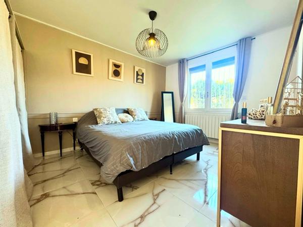 Dpt Gard (30), à vendre ALES maison P7