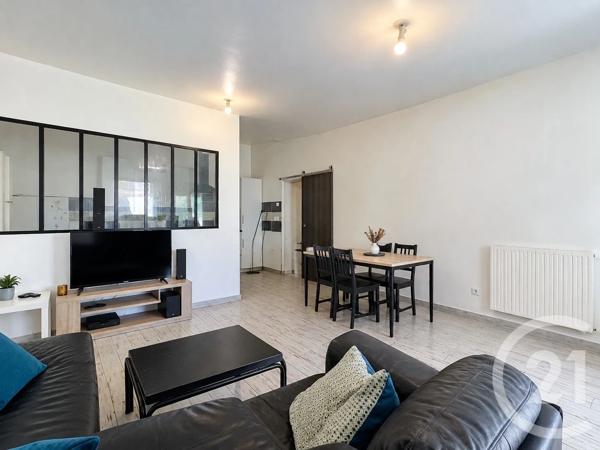 Maison à vendre  8 pièces - 154,88 m 2   MONTFERMEIL  - 93
