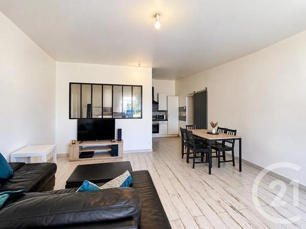 Maison à vendre  8 pièces - 154,88 m 2   MONTFERMEIL  - 93