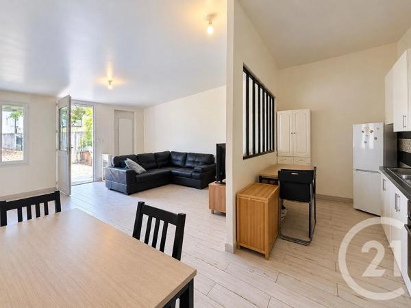 Maison à vendre  8 pièces - 154,88 m 2   MONTFERMEIL  - 93